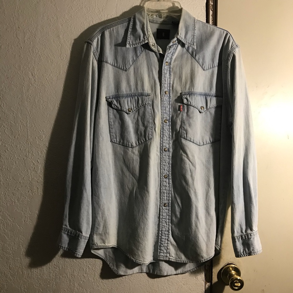 Levi’s Button Down - image 1